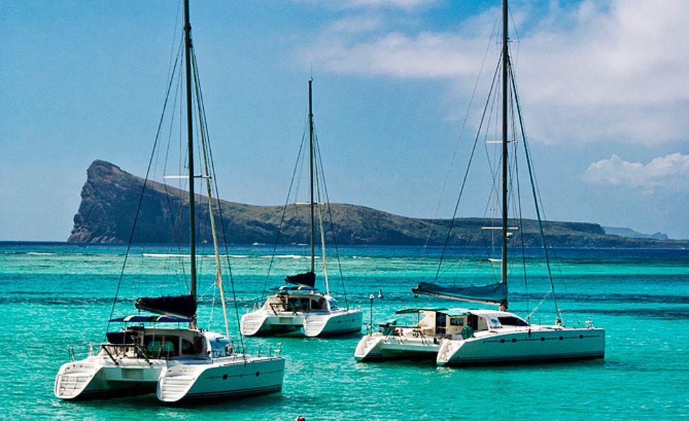 🏝️ Catamaran Trip to Northern Islands